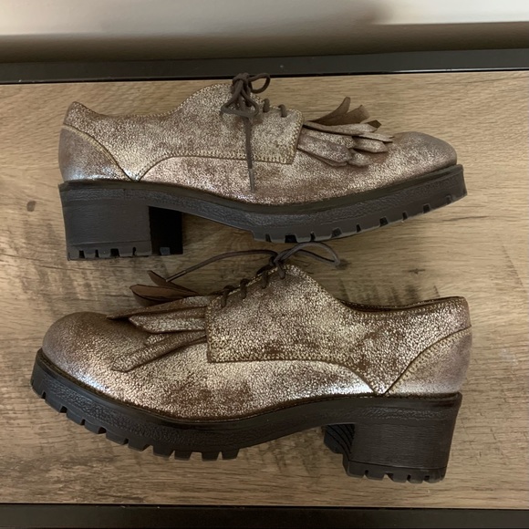 BC Because Music is my Heartbeat CHUNKY Gold SHOES - Picture 4 of 6